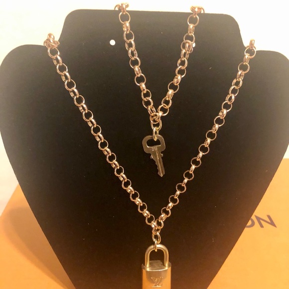 Louis Vuitton Jewelry - 🔥2 NECKLACES - LV Lock & Key #318 Made in Paris